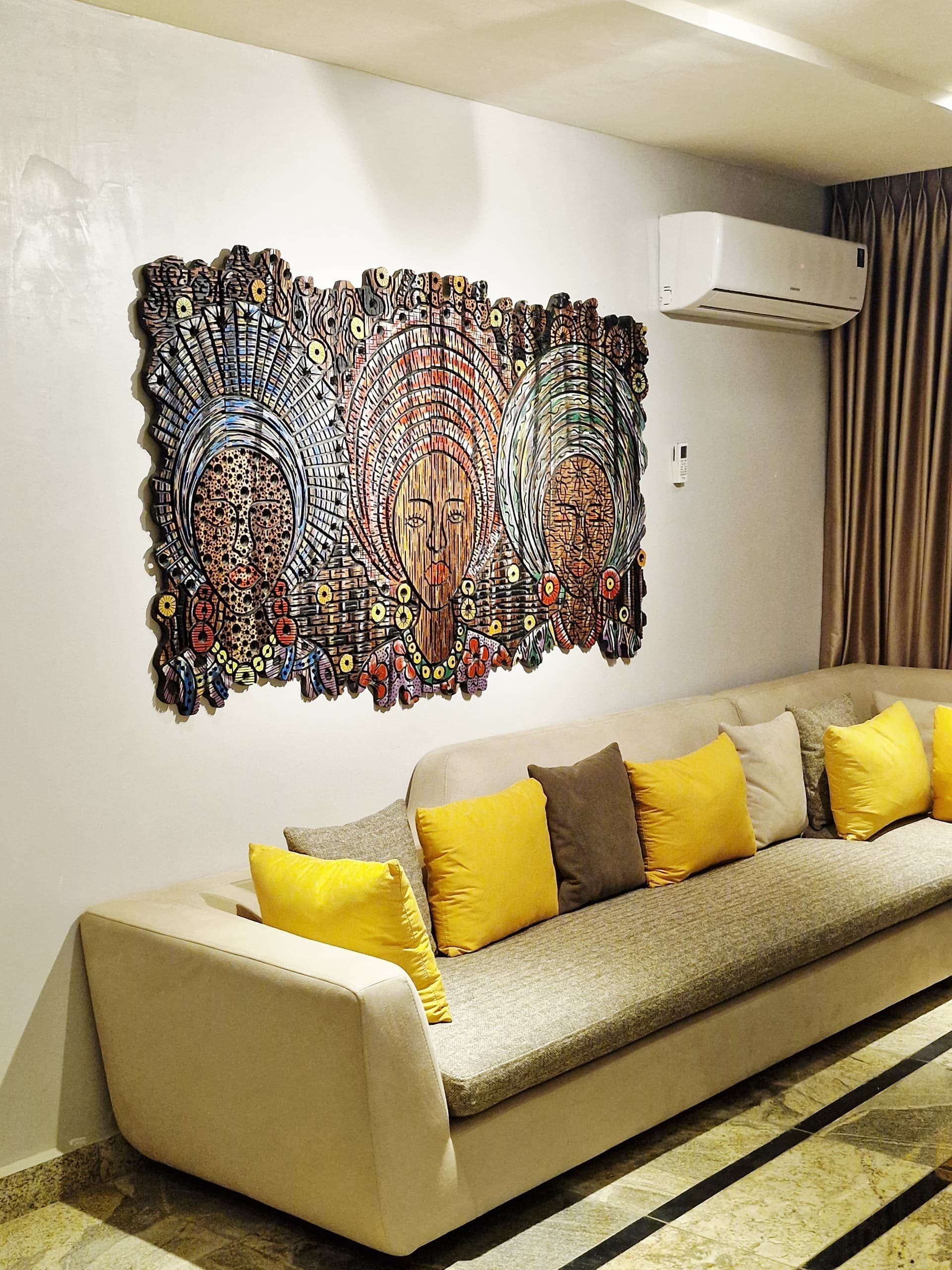 Hoolio Grande Flat 2 - Sophisticated 2-Bedroom Retreat - Image 4