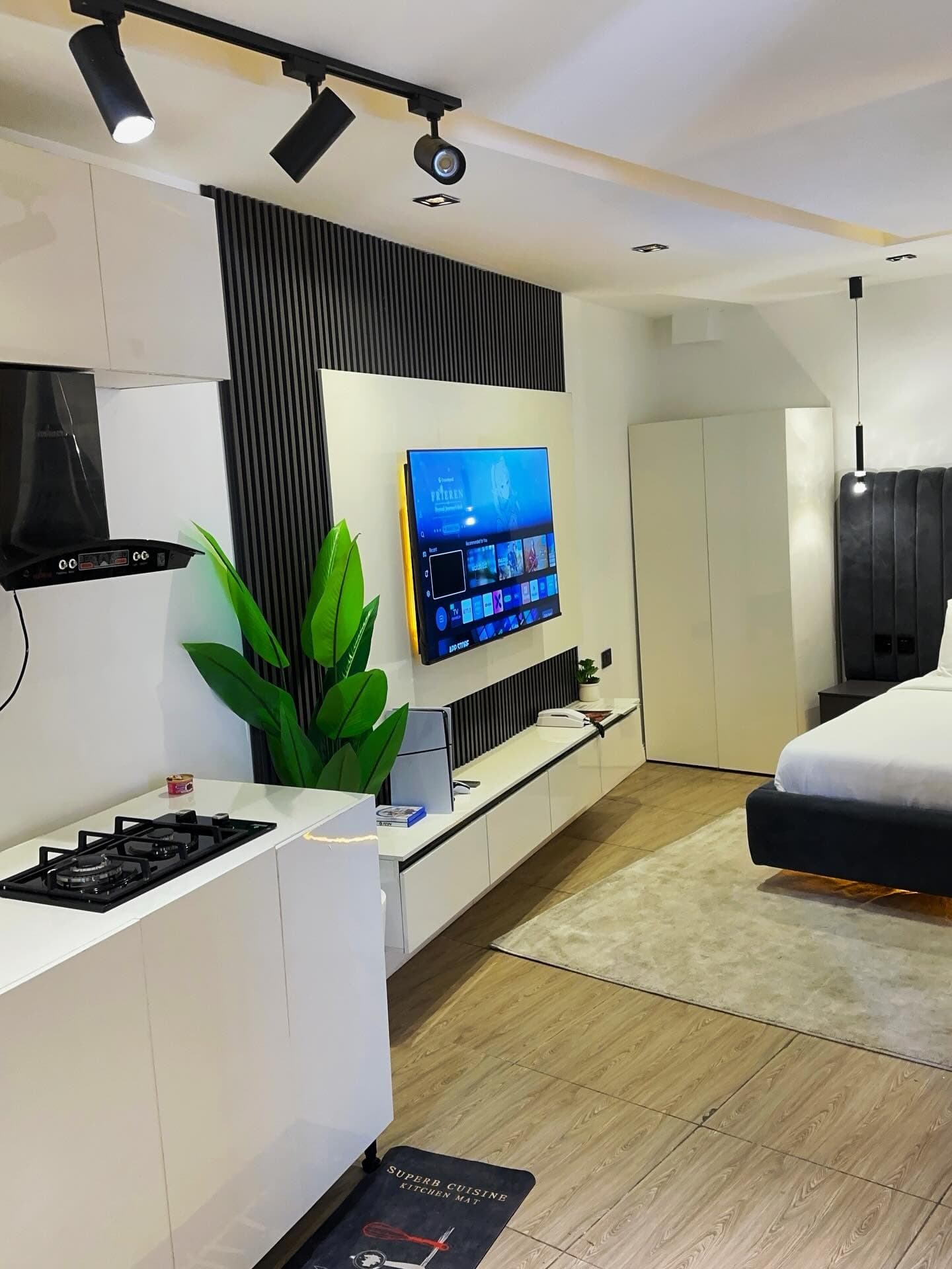 Alfa Visitor Studio Apartment - Image 2