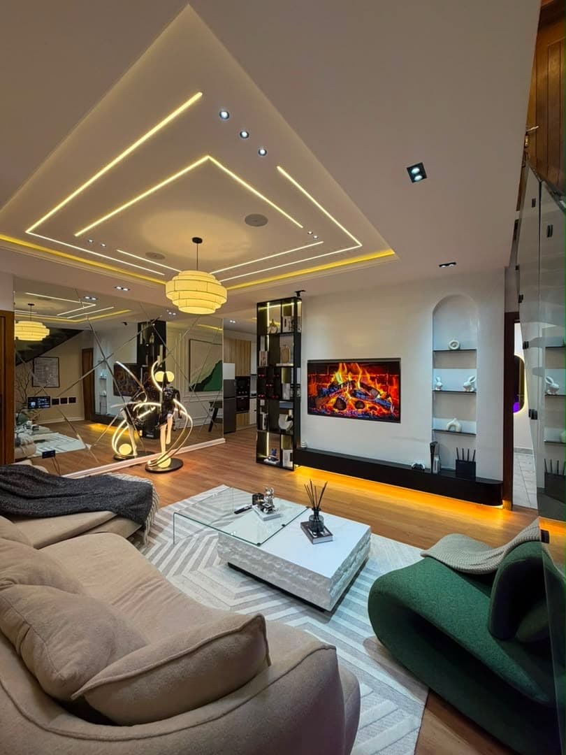 Ciné Maison - Luxe 2-Bedroom Cinematic Maisonette