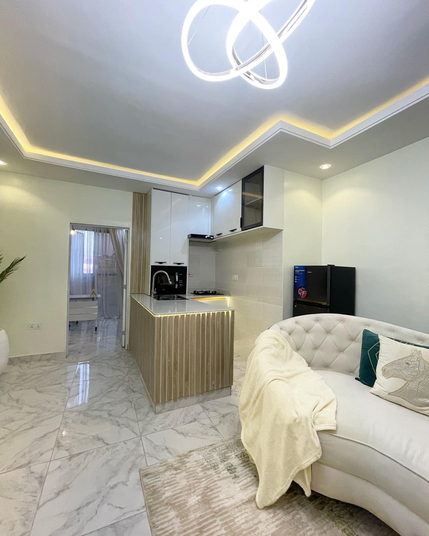 Kada Emerald 1-Bedroom Apartment - Image 2