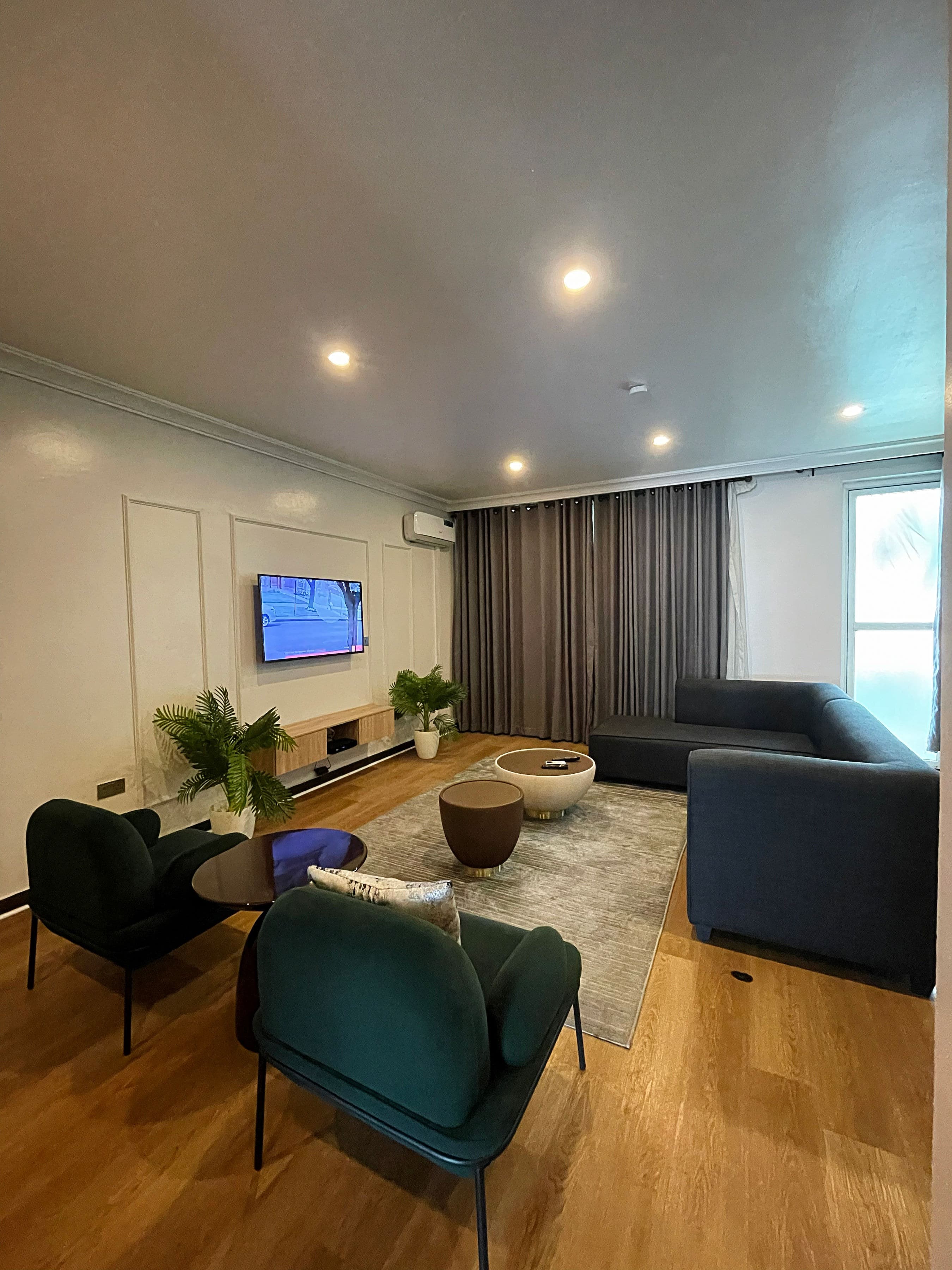 Sunflower Residence - Superior 1-Bedroom Apartment in Oniru - Unit 2 - Image 3
