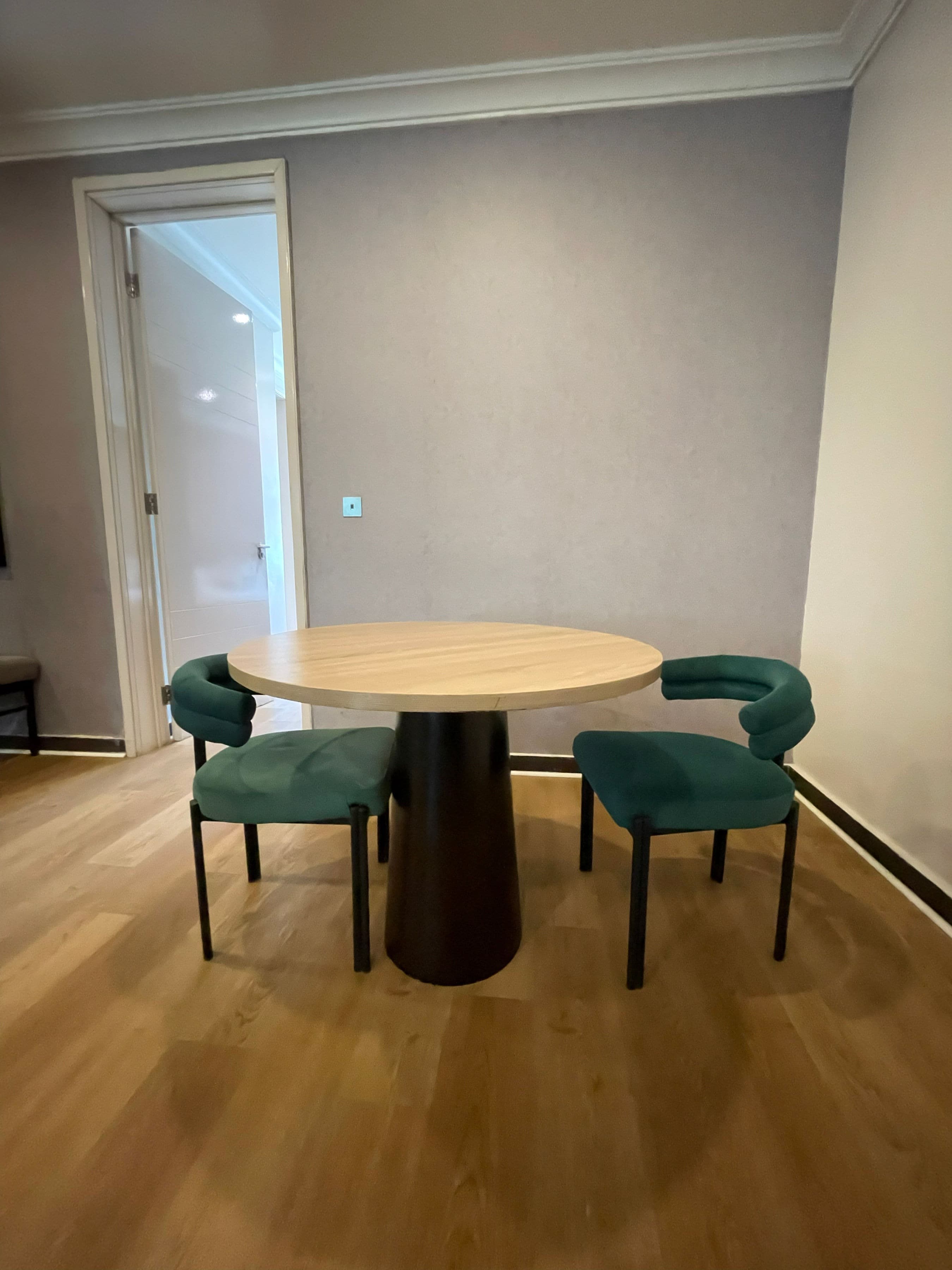 Sunflower Residence - Superior 1-Bedroom Apartment in Oniru - Unit 2 - Image 4