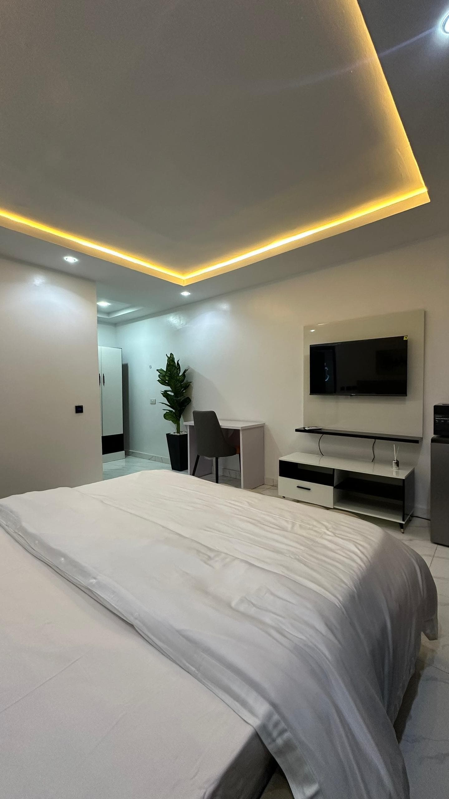Holy Homes (Ally Bella) Unit 102 - Studio Apartment - Image 2