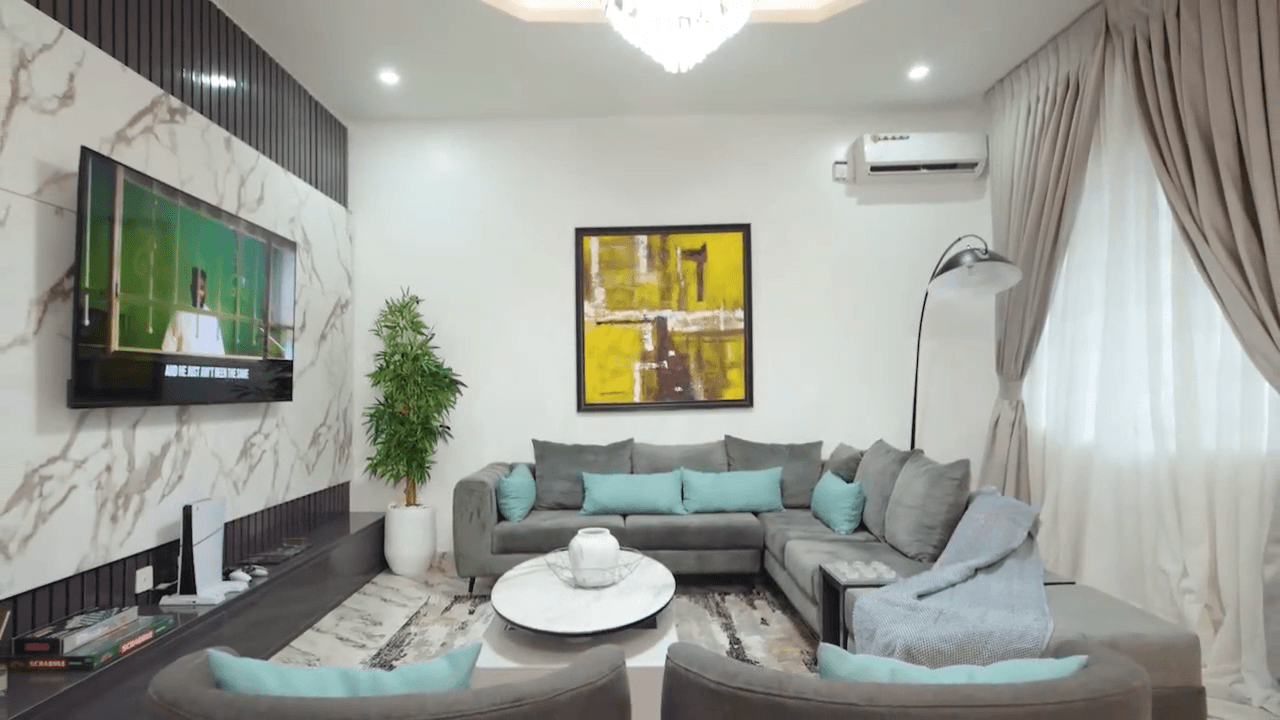 The Grand Haven - Luxe 3-Bedroom Poolside Retreat - Image 2