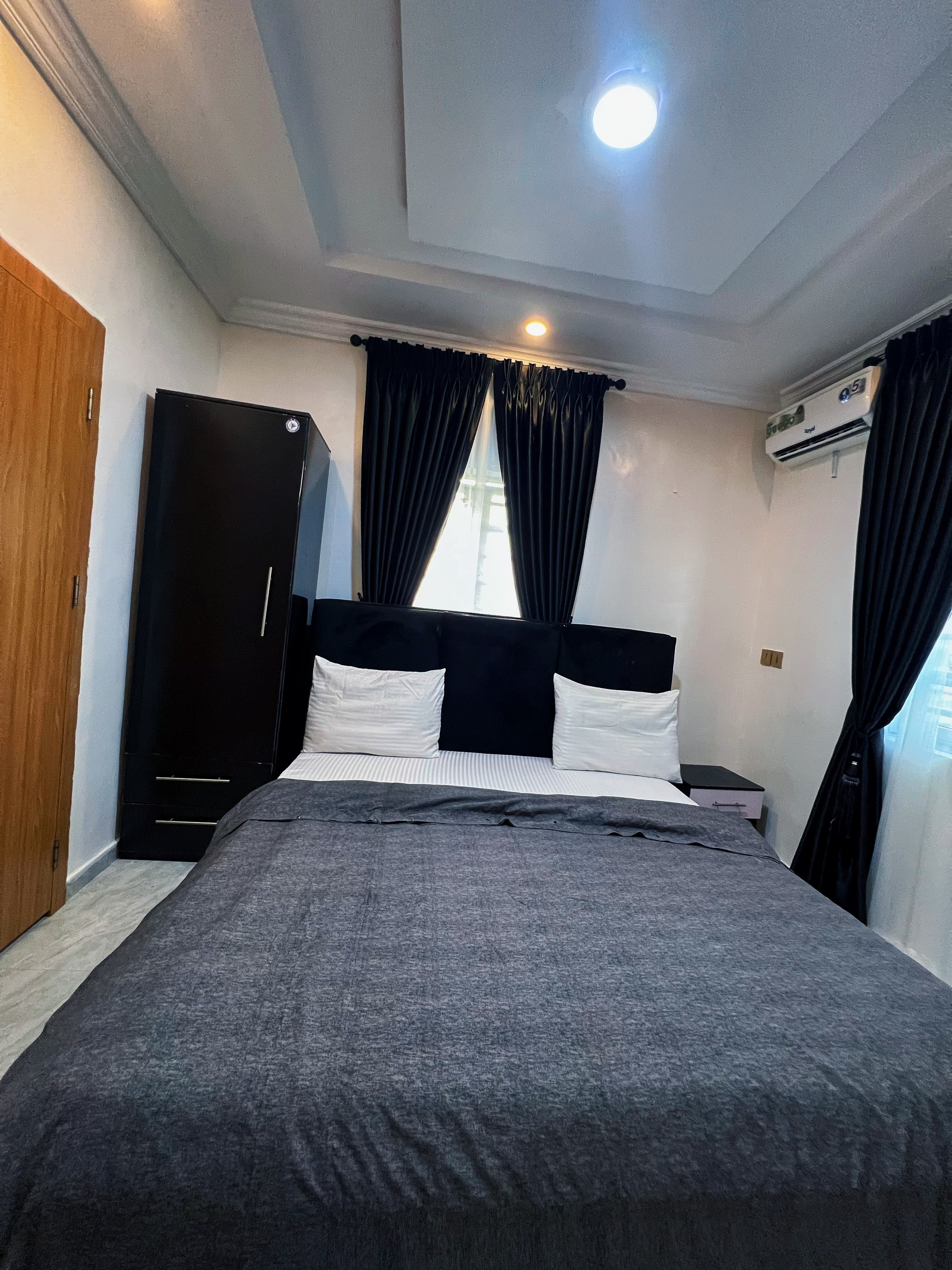 Executive Suite 1-Bedroom Apartment Ilupeju - Image 4