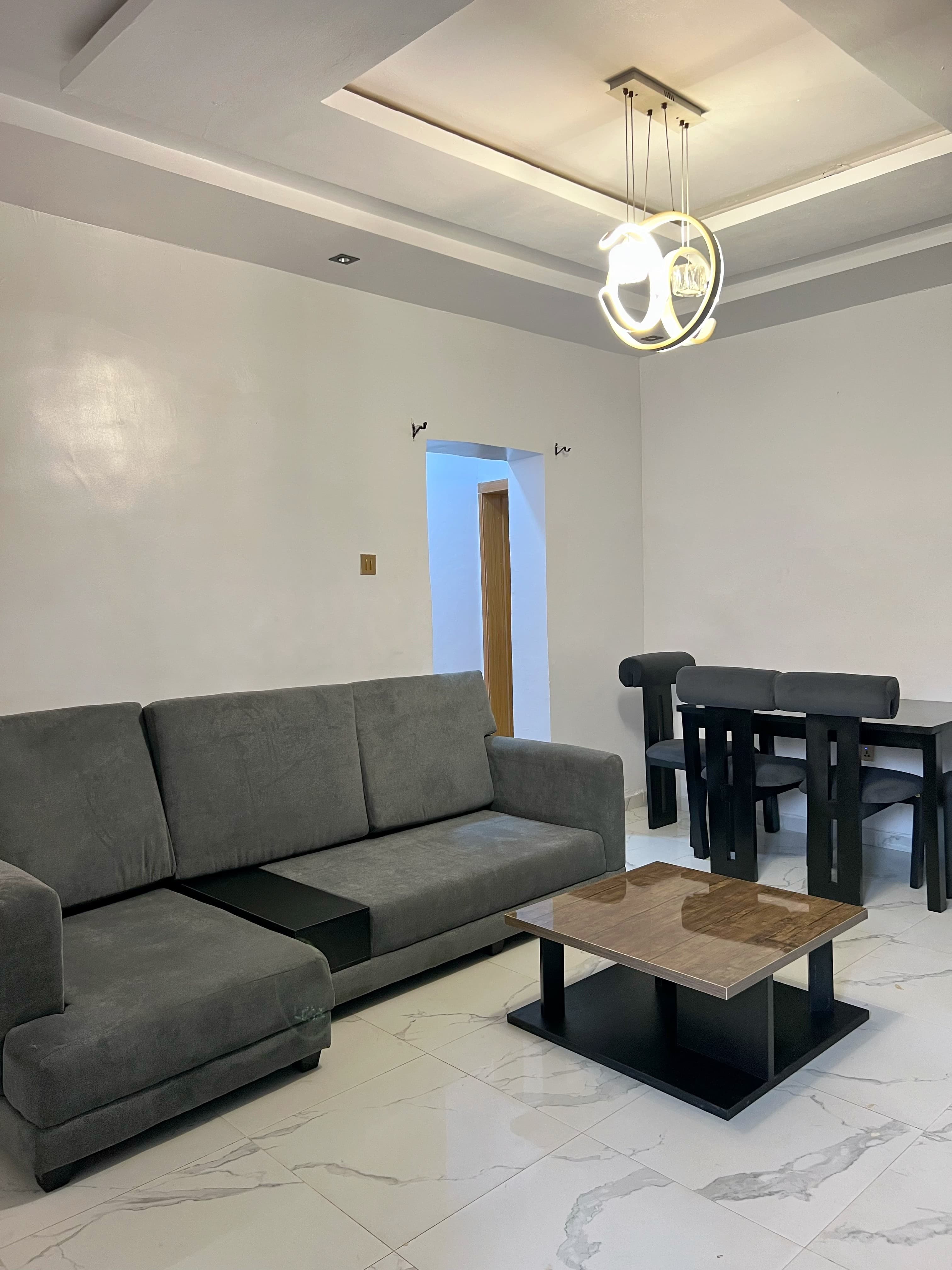 Echelon Suite 1-Bedroom Apartment - Image 2