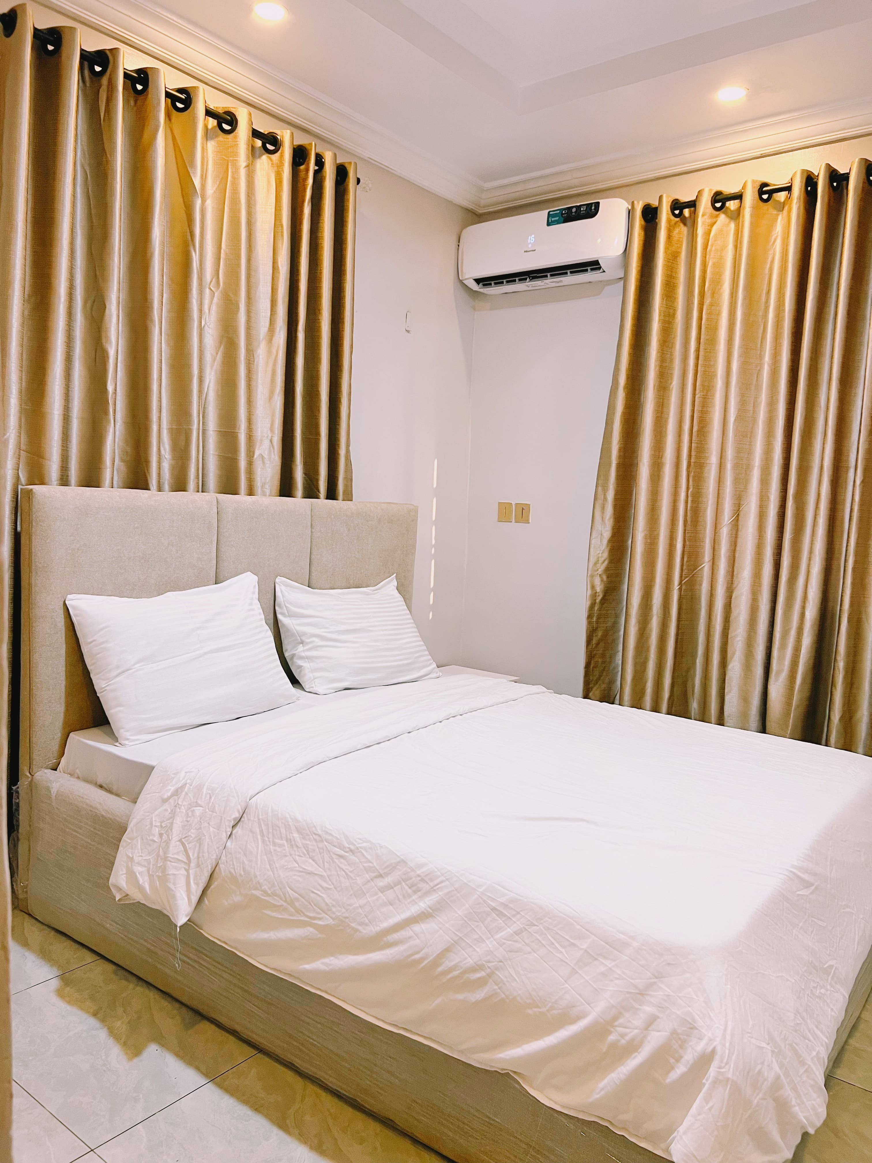 Capital Suites 2-Bedroom Apartment - Image 5