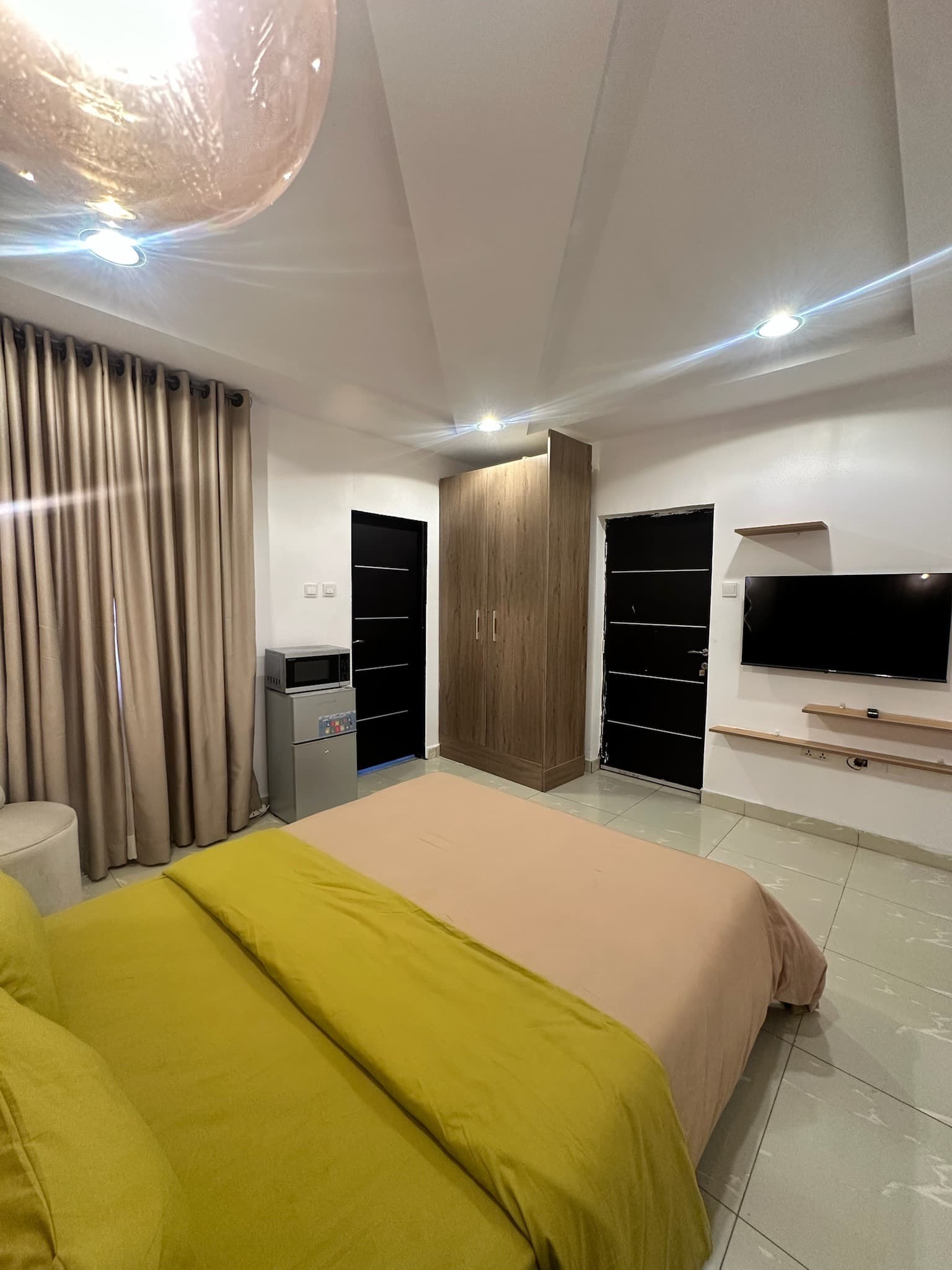 Lara Jahi Studio Apartment