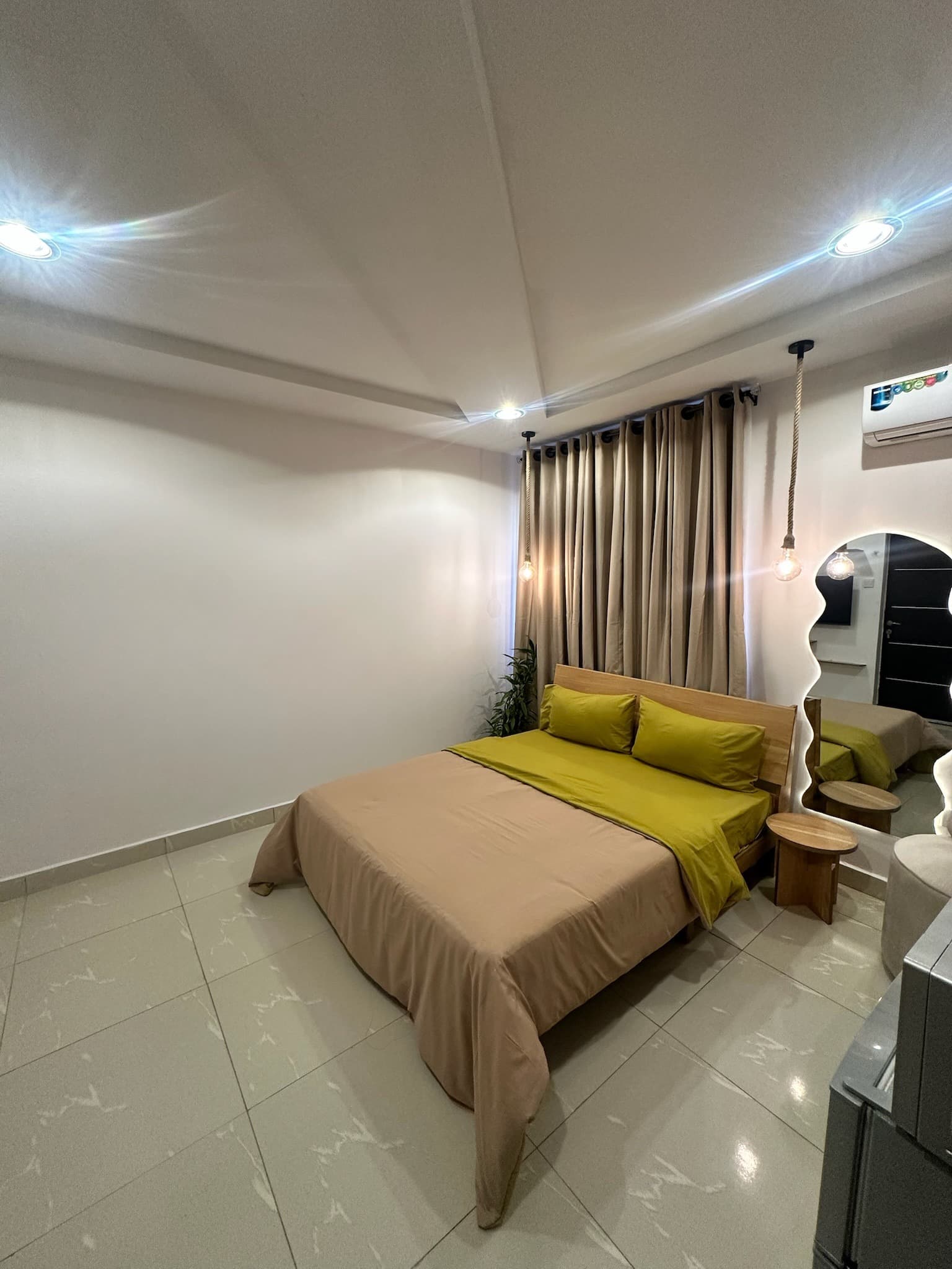 Lara Jahi Studio Apartment - Image 3