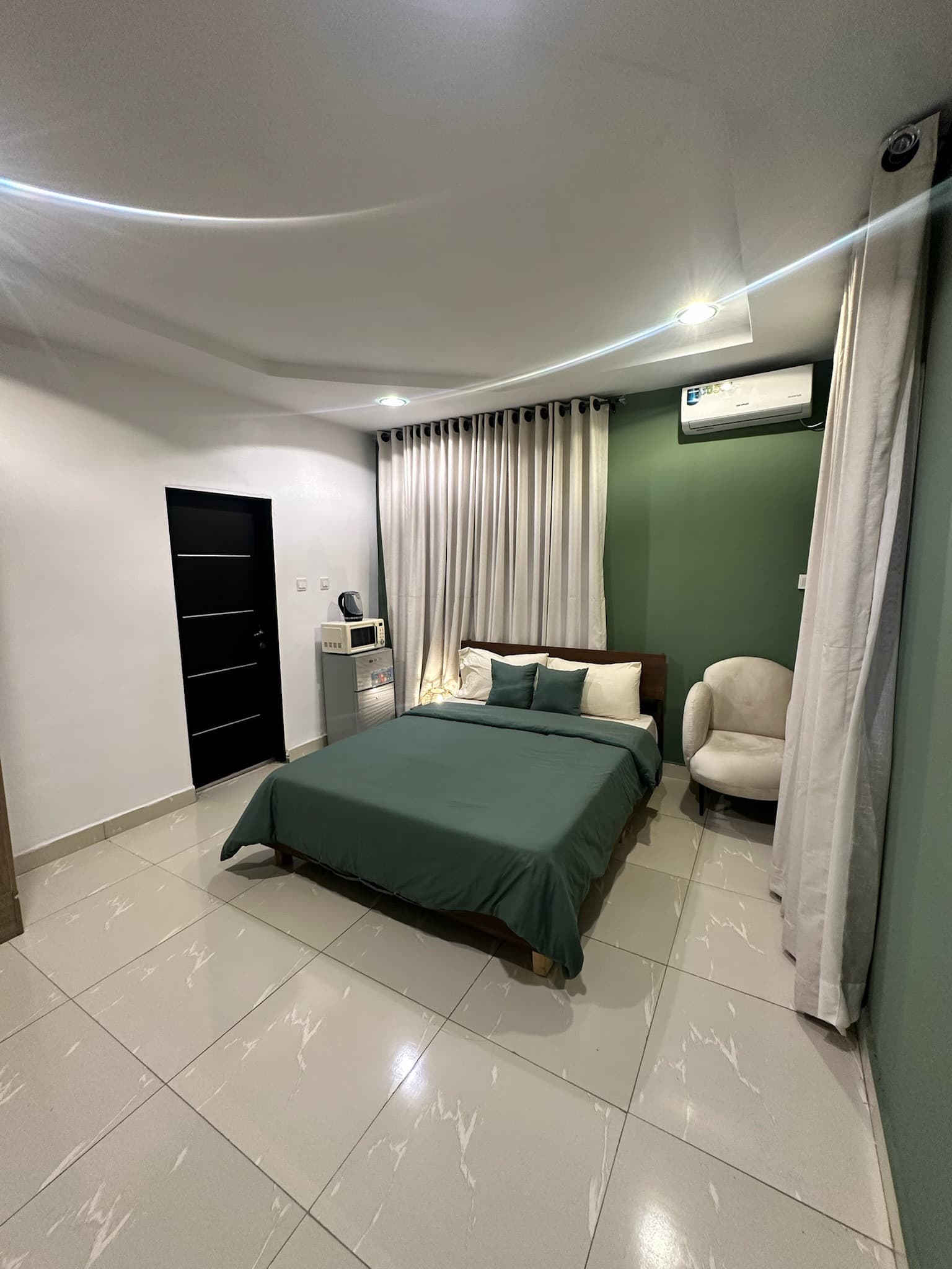 Meka Jahi Studio Apartment - Image 3