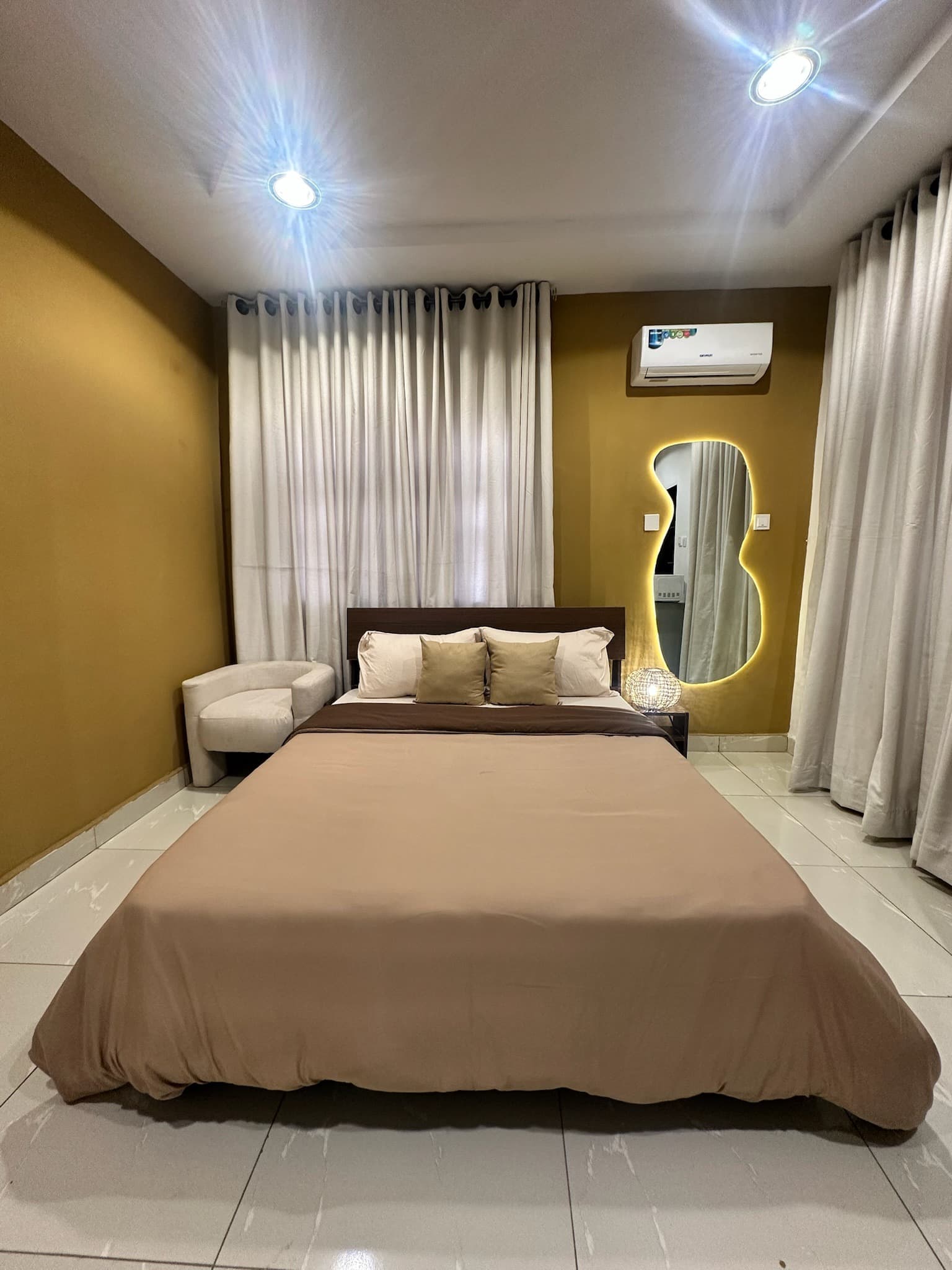 Moreni Jahi Studio Apartment - Image 2