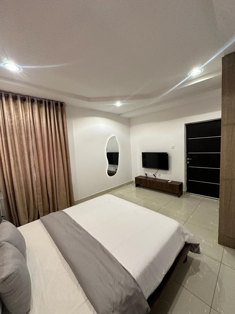 Yagazie Jahi Studio Apartment