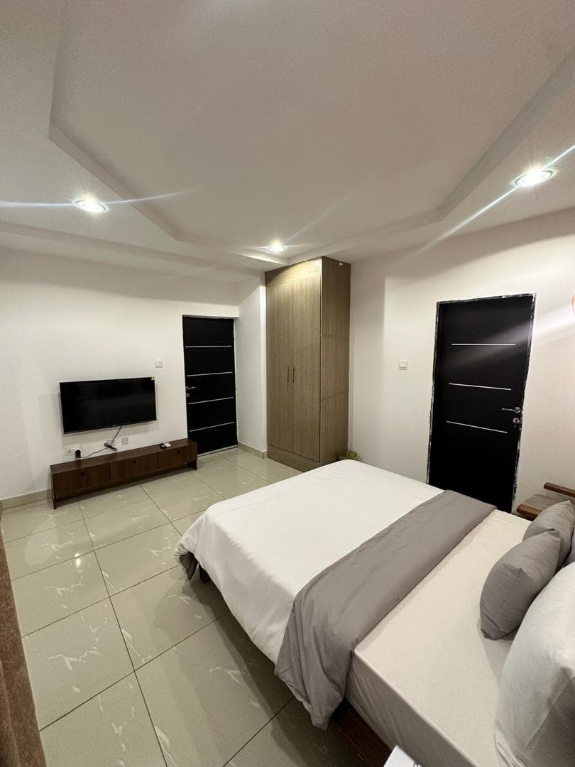 Yagazie Jahi Studio Apartment - Image 2
