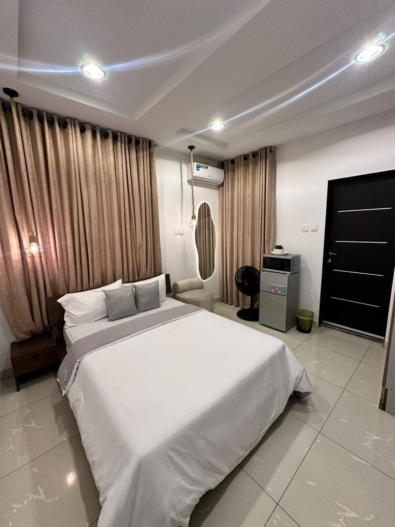Yamna Jahi Studio Apartment