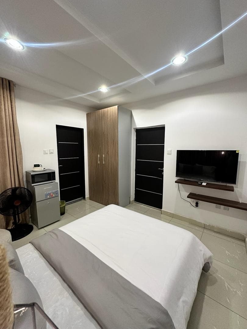 Yamna Jahi Studio Apartment - Image 2