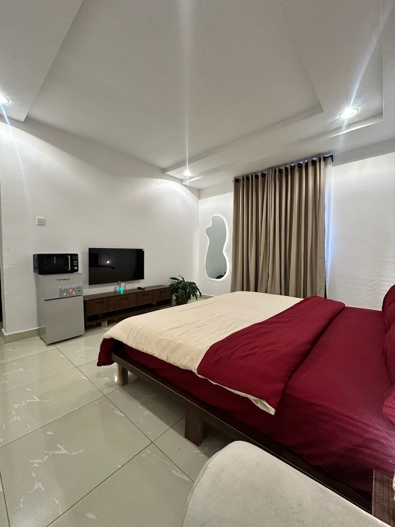 Layal Jahi Studio Apartment - Image 2