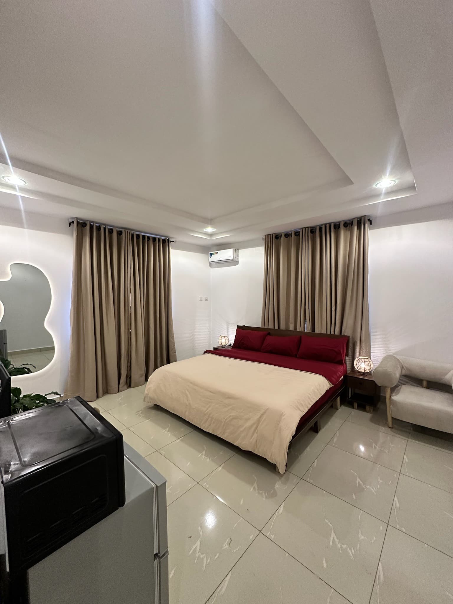 Layal Jahi Studio Apartment - Image 3