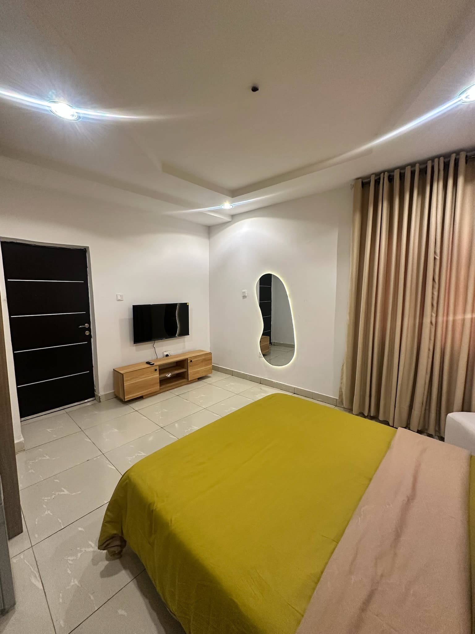 Ralu Jahi Studio Apartment