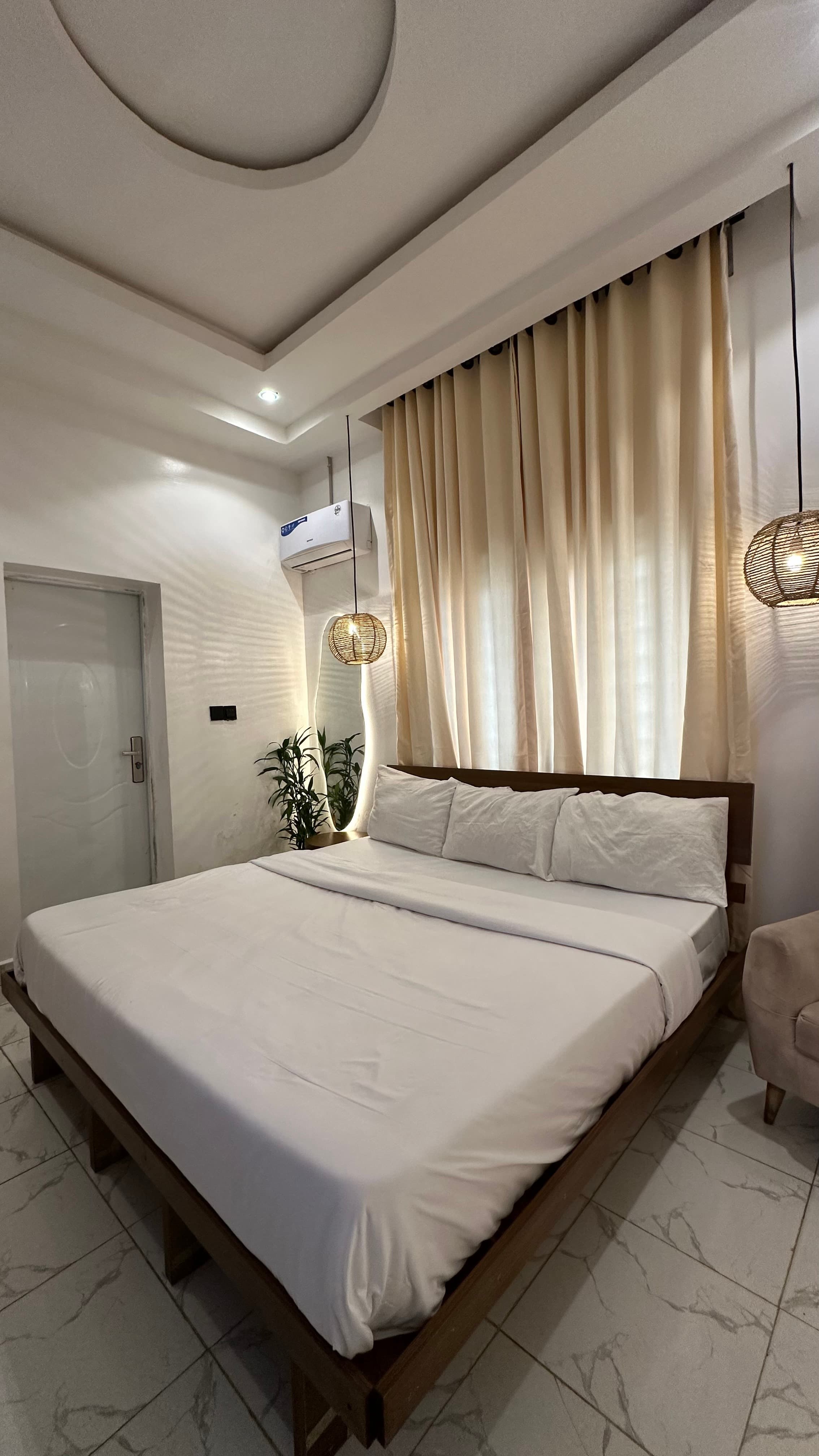 Dahlia Katampe Studio Apartment - Image 3
