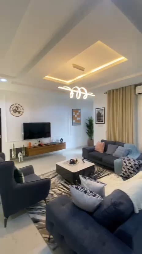 Luxury 2-Bedroom Apartment in PH