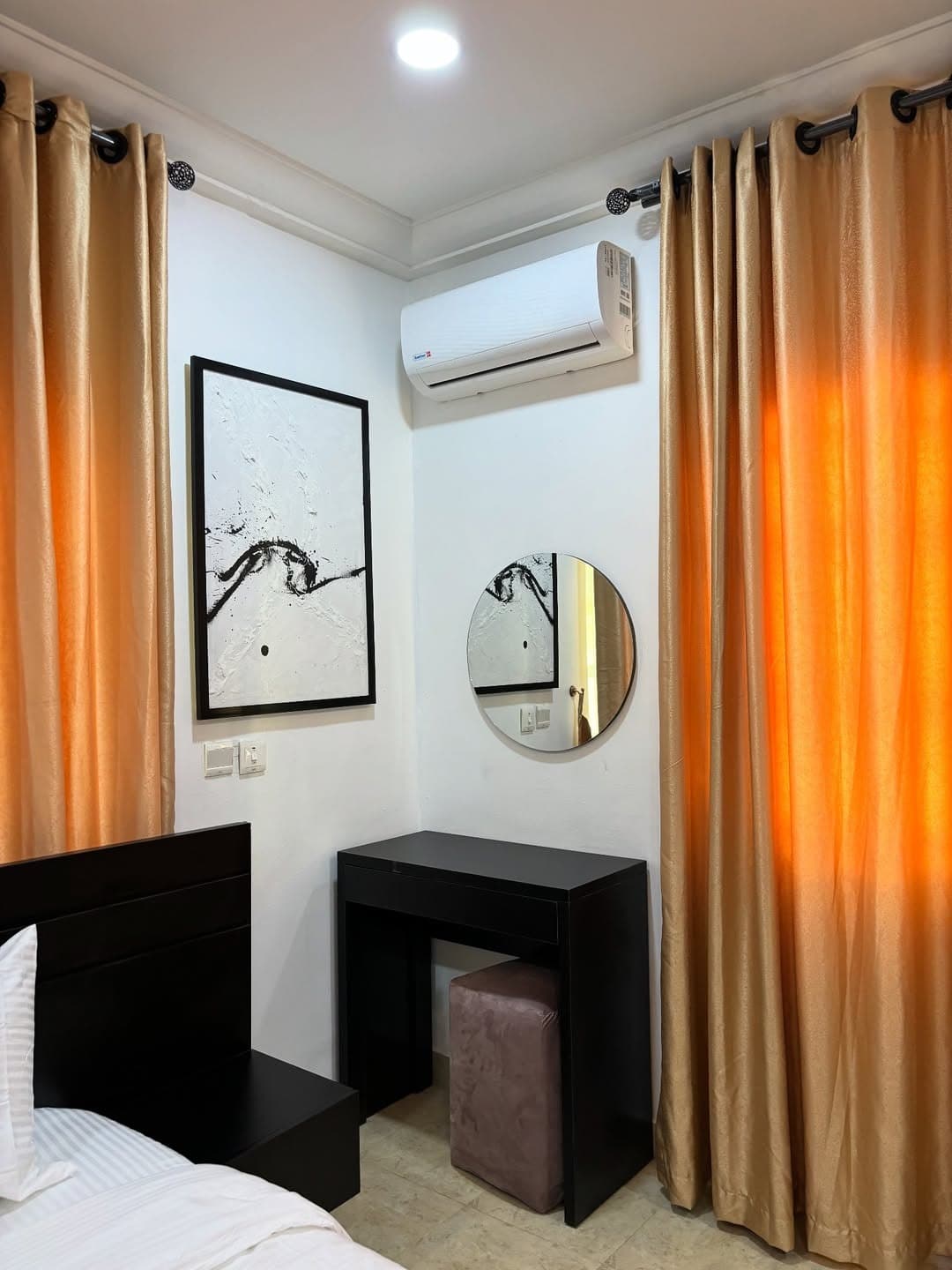Gobi Studio Apartment - Image 2