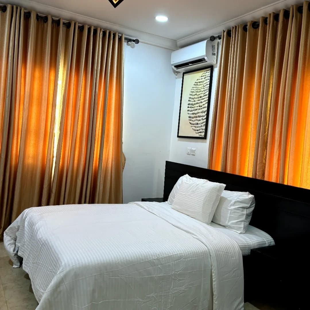 Sahara 1 Bedroom Apartment - Image 4