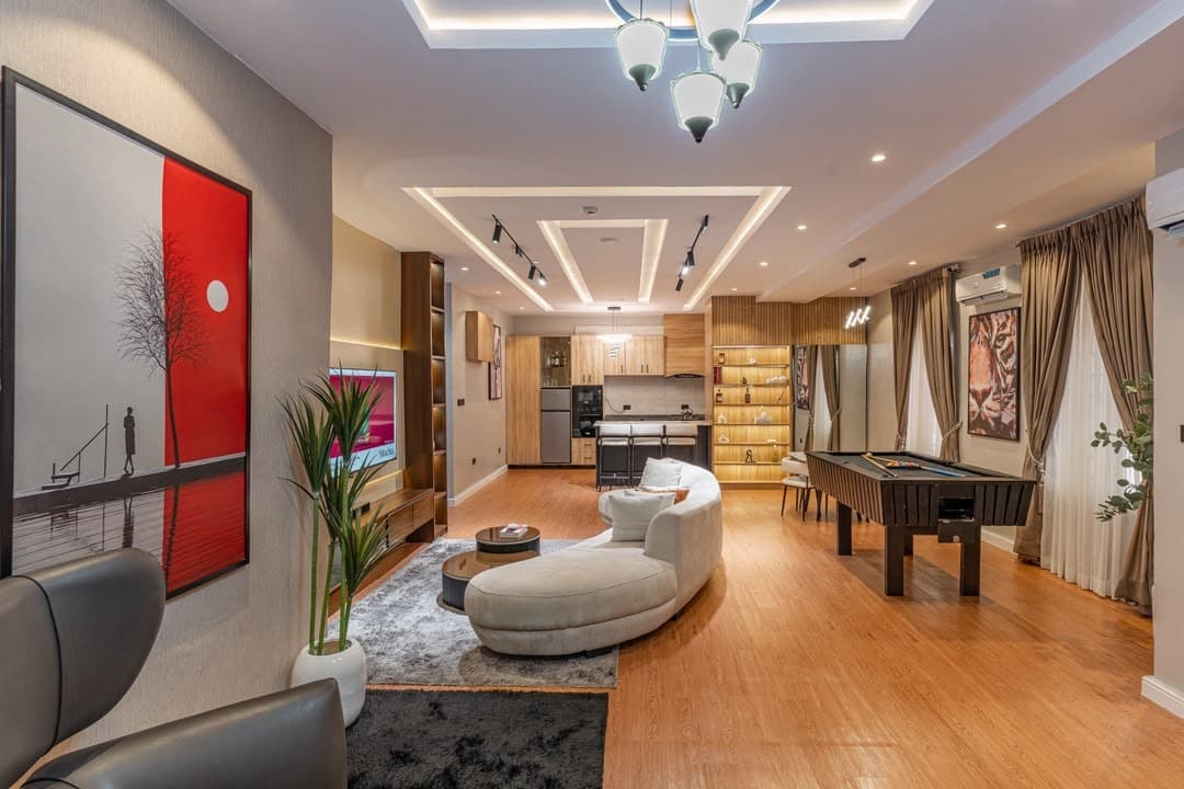 Joy A7 Redesigned Spacious 3-Bedroom Apartment - Image 4