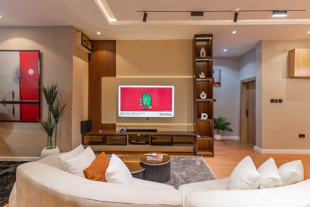 Joy A7 Redesigned Spacious 3-Bedroom Apartment - Image 5