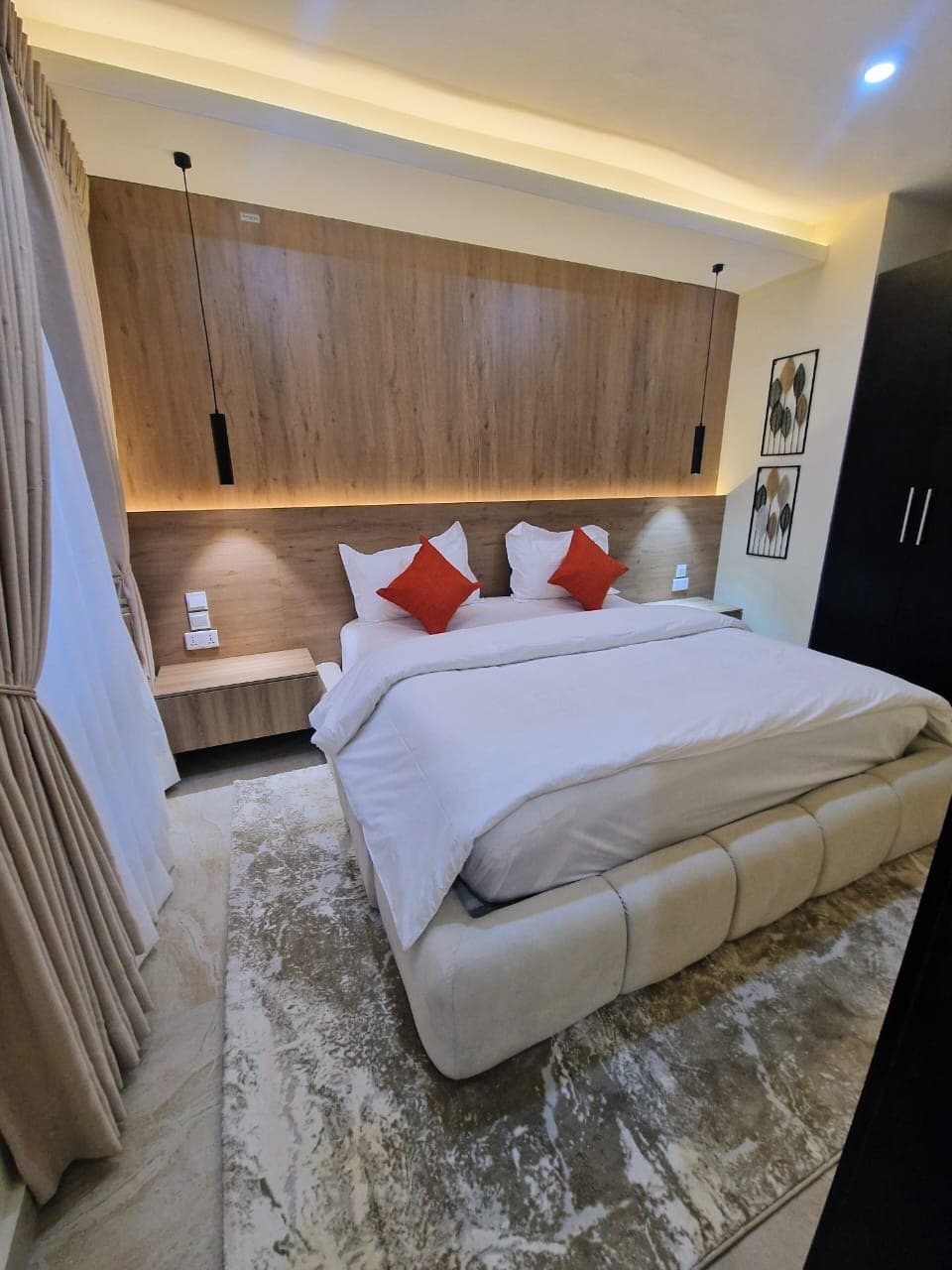Diamond Flat 6 Elegant 1-Bedroom Apartment in Lekki Phase 1 - Image 3