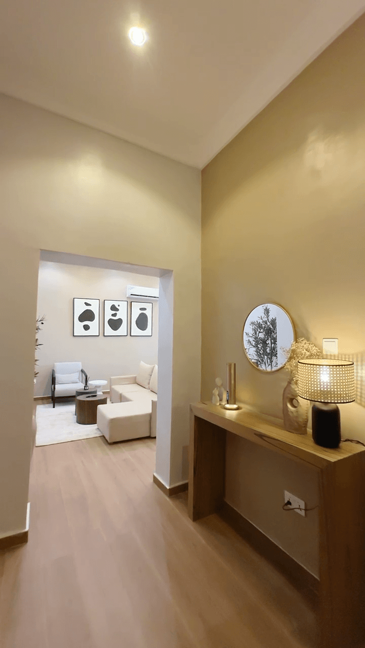 Aqua Luxe Suite - 1-Bedroom Apartment - Image 5
