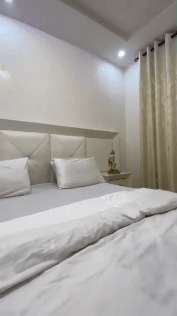 The Fourfold Residence - Signature 4-Bedroom Luxury Stay - Image 4