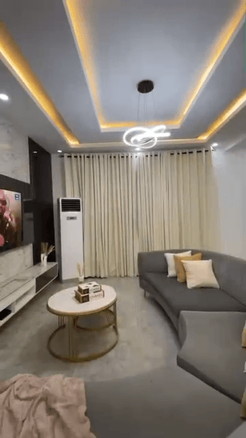 The Fourfold Residence - Signature 4-Bedroom Luxury Stay - Image 3