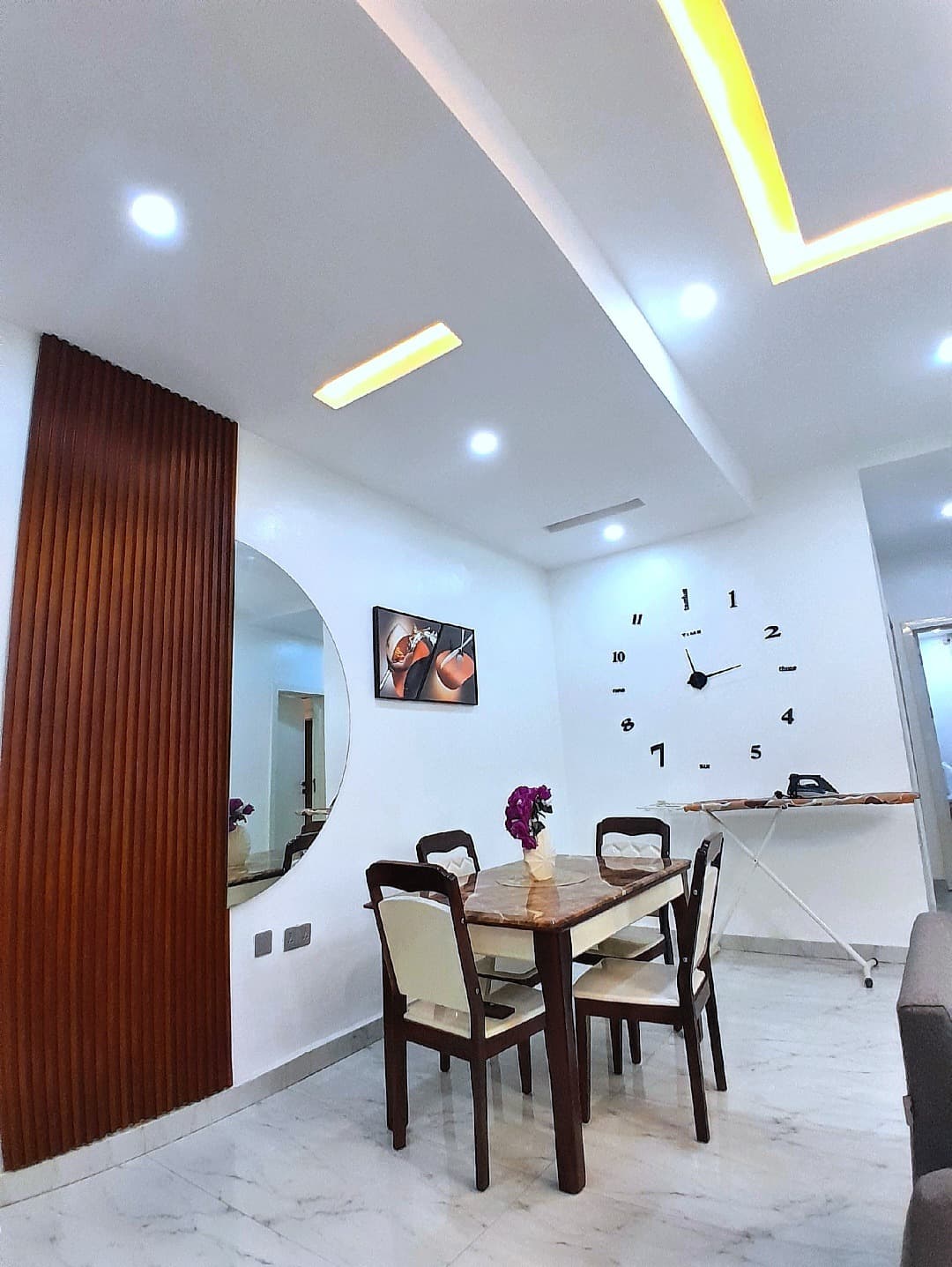 Jade Royal Elegant 2-Bedroom Apartment in GRA Ikeja - Image 5