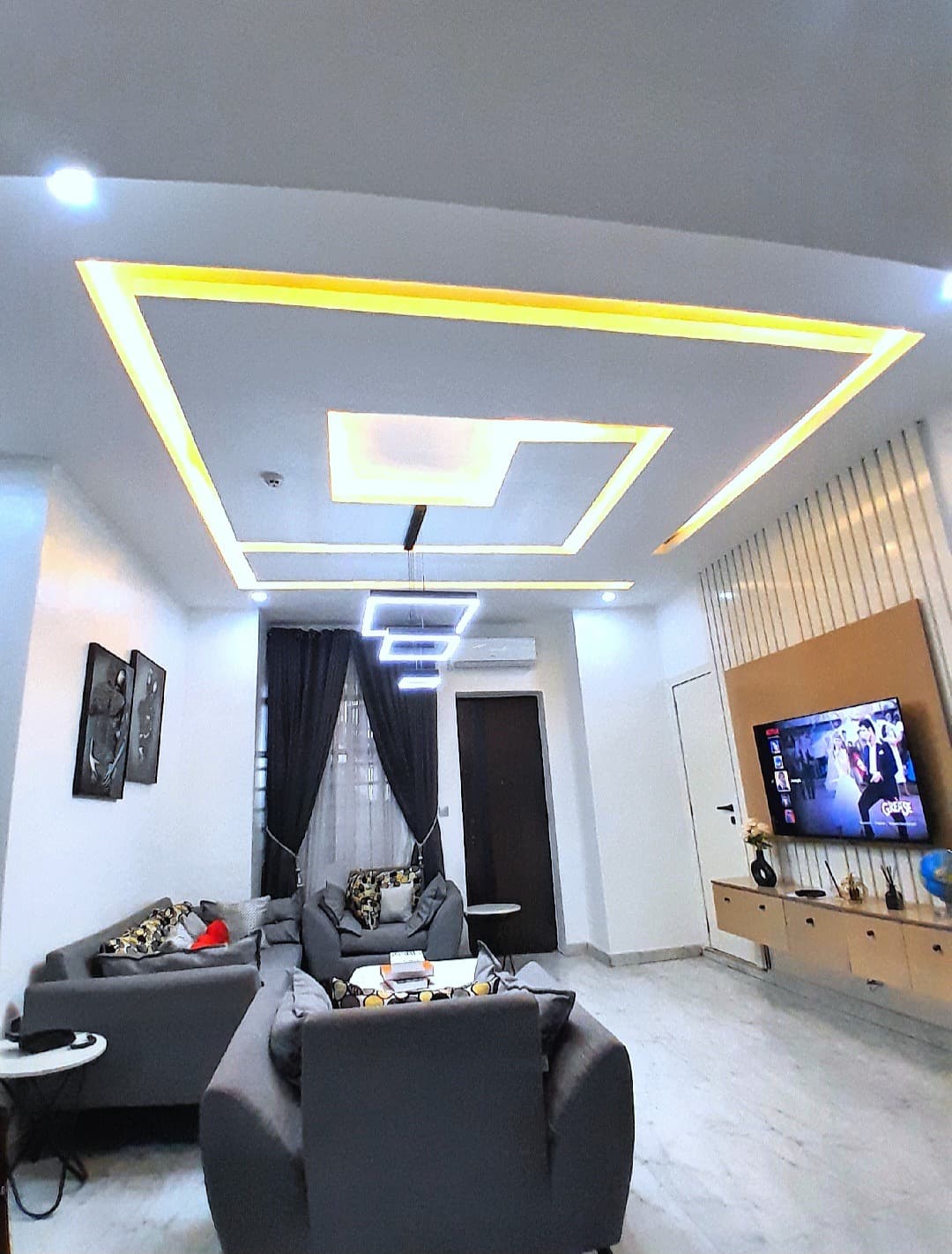 Jade Royal Elegant 2-Bedroom Apartment in GRA Ikeja - Image 2