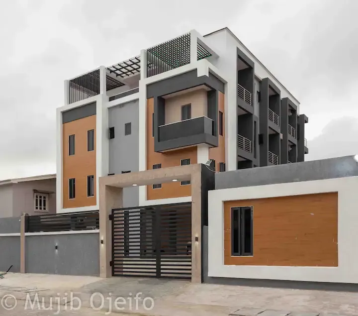 Grey Elegance 1-Bedroom Apartment in Lekki - Image 3