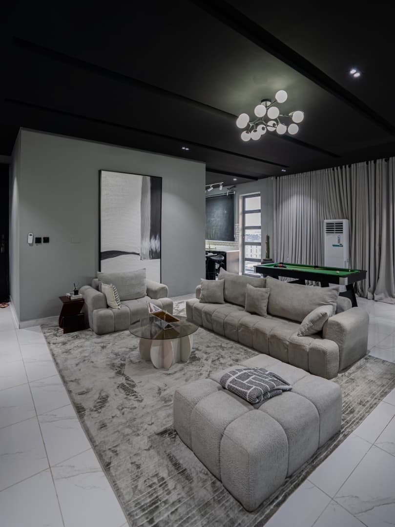 The Lekki Prestige Luxury 2-Bedroom Apartment with Pool, Gym & Snooker - Image 2