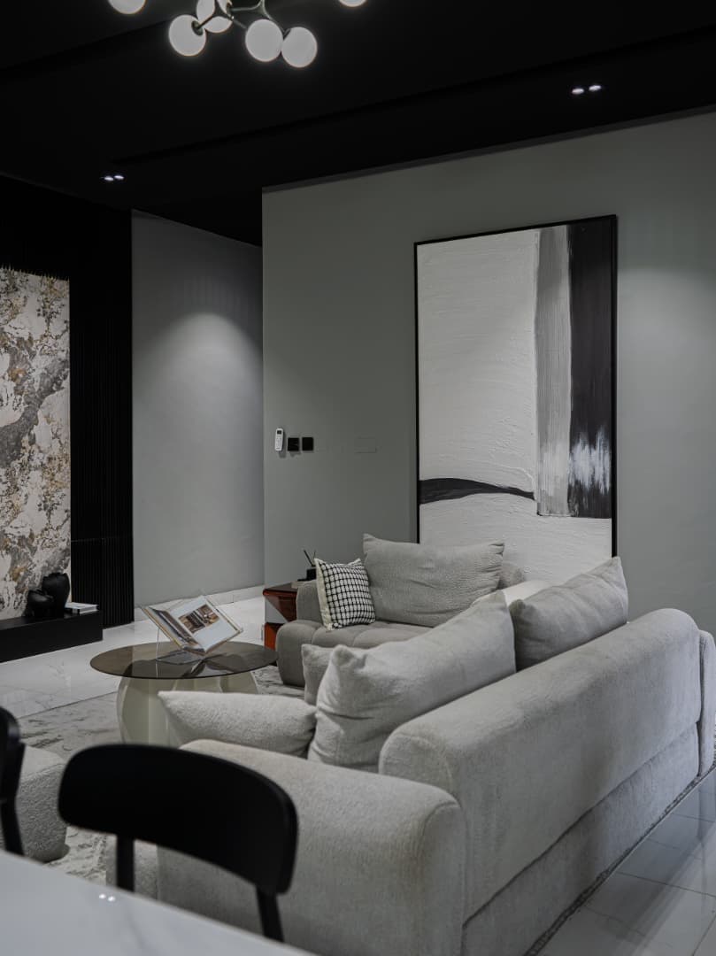 The Lekki Prestige Luxury 2-Bedroom Apartment with Pool, Gym & Snooker - Image 3
