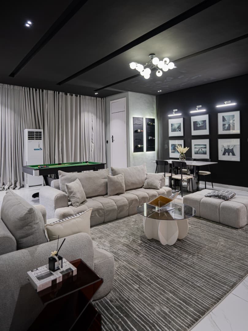 The Lekki Prestige Luxury 2-Bedroom Apartment with Pool, Gym & Snooker