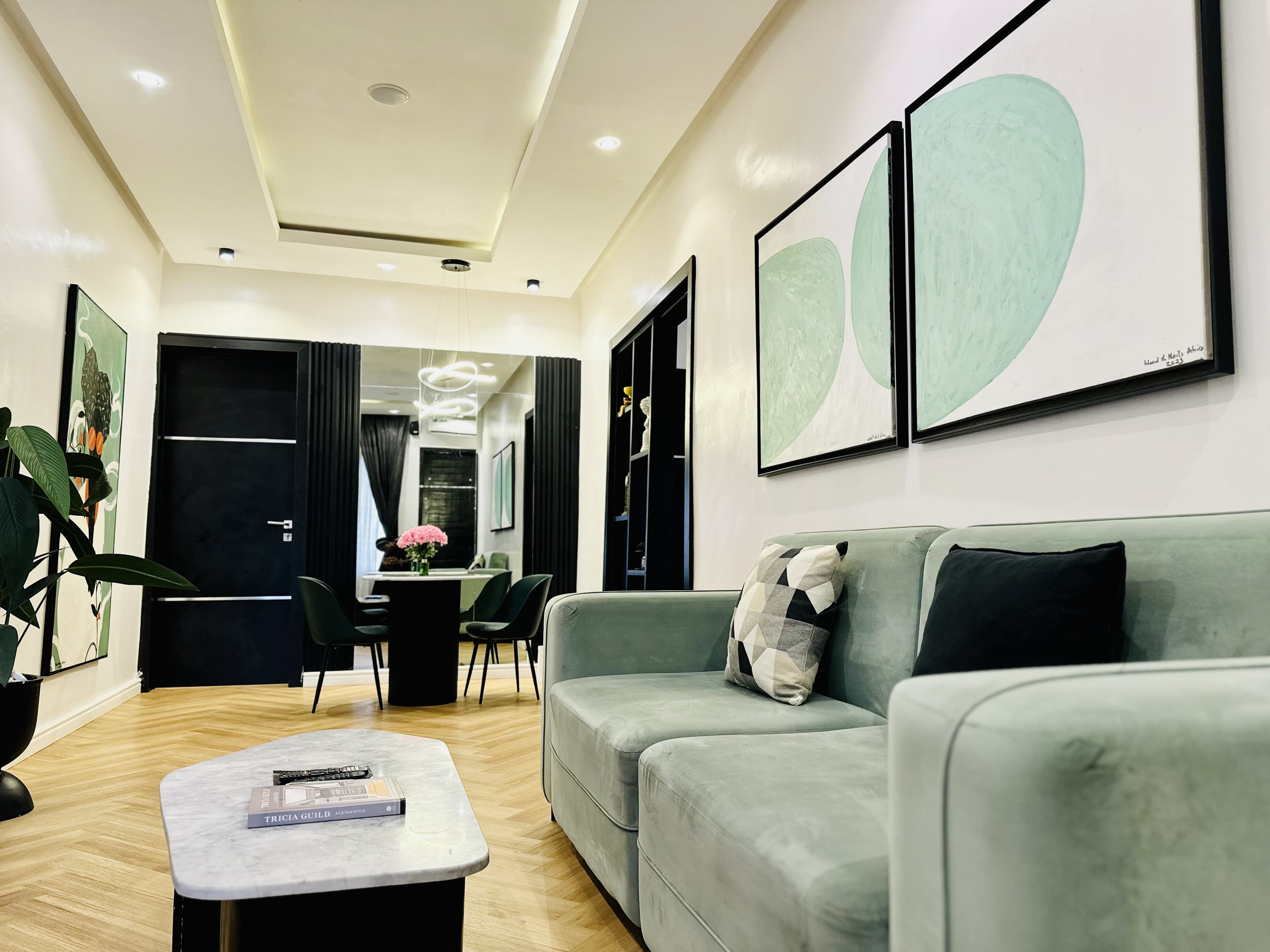 Mint Luxury 2-Bedroom Apartment - Image 4