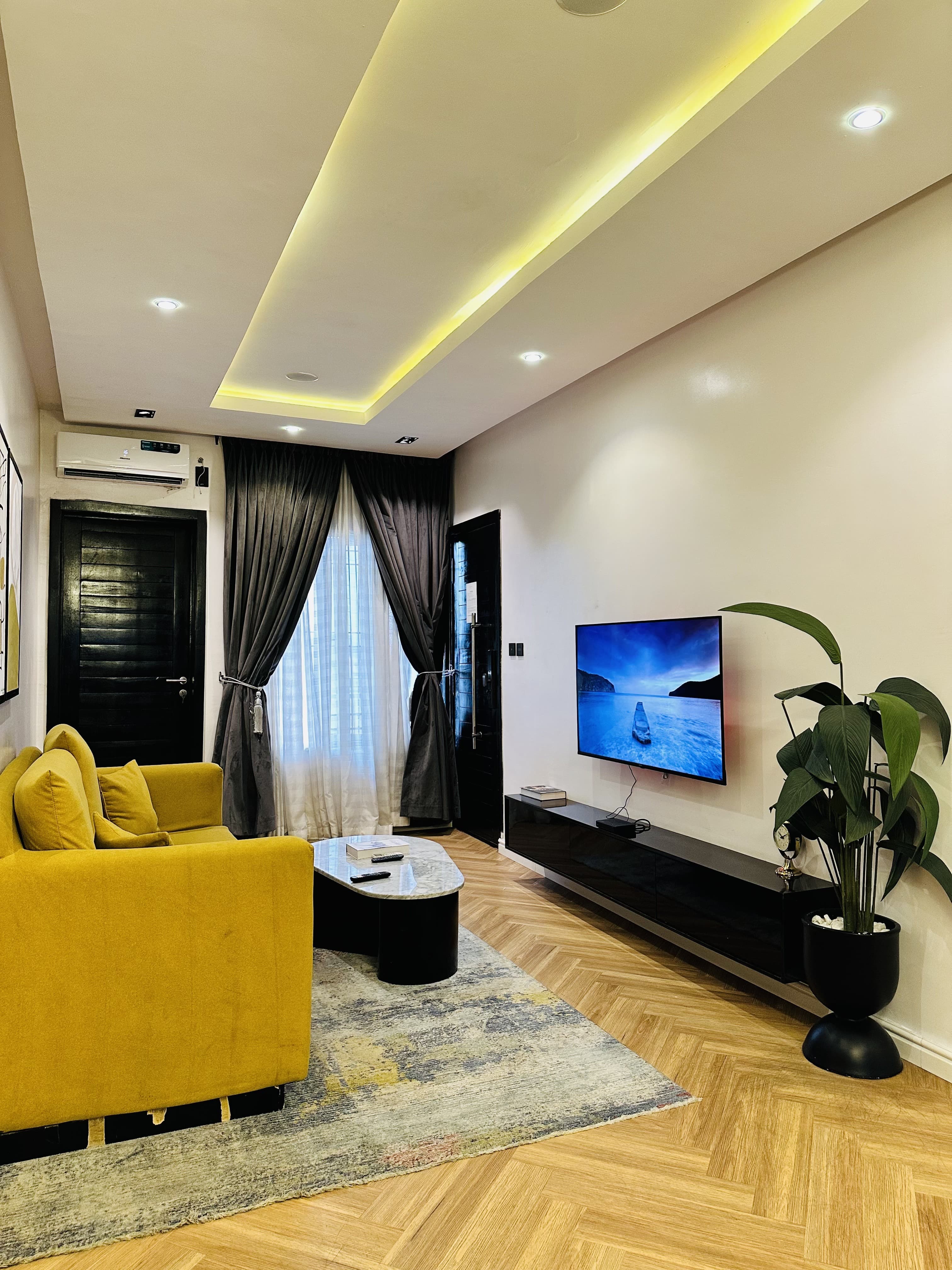 Custard 2-Bedroom Apartment - Image 2