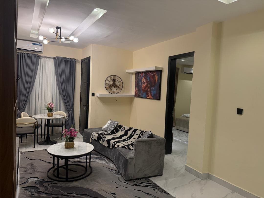 Vale Cozy 1 Bedroom Apartment - Image 2