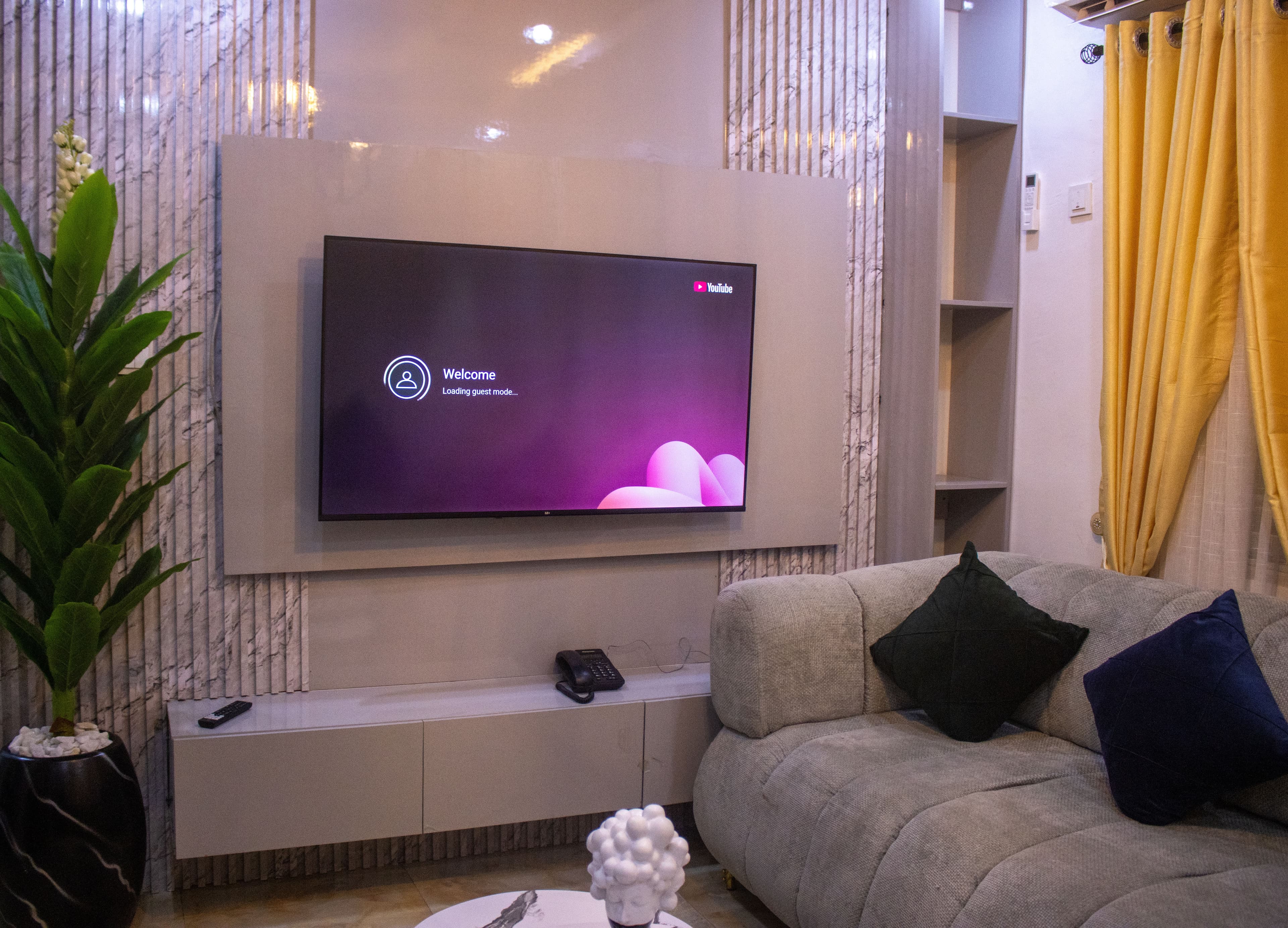 The Jade Duplex - Refined Three-Bedroom Living, Flexible 1-Bedroom or 2-Bedroom Booking