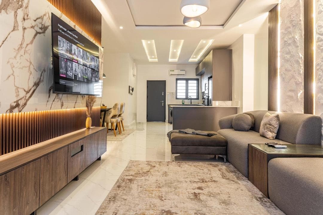 Luxury 2-Bedroom with Gym and Pool