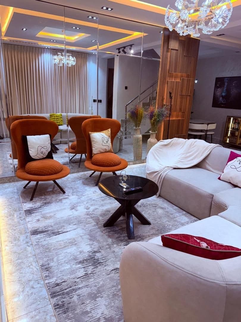 Chic 3-Bedroom Residence with Pool & 24/7 Power - Image 3