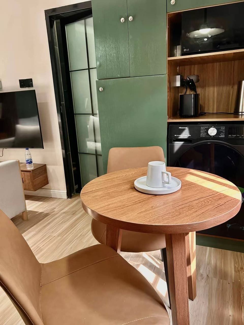 Cozy Lekki Studio 3-Min Walk to Cafes, Restaurants, Gym - Image 2