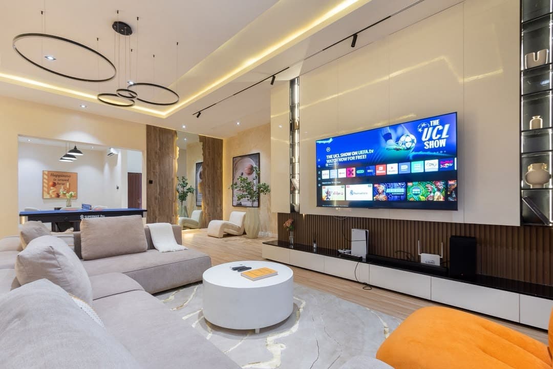 The Bellavue Residence - Three-Bedroom Luxury