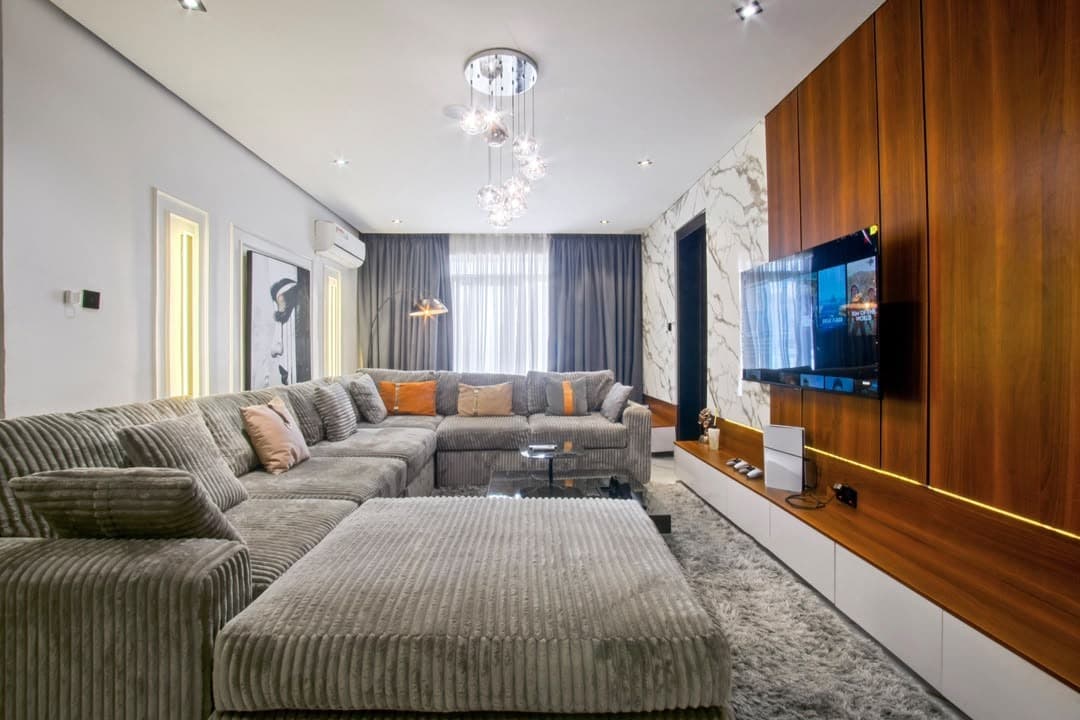The Elowen - Two-Bedroom Comfort, Beautifully Done - Image 2