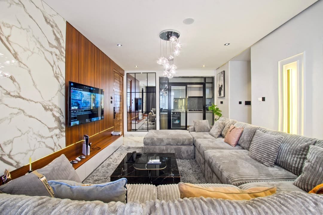 The Elowen - Two-Bedroom Comfort, Beautifully Done