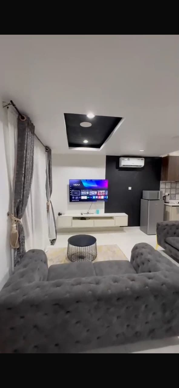 Bond 1 Luxury 1-Bedroom Apartment