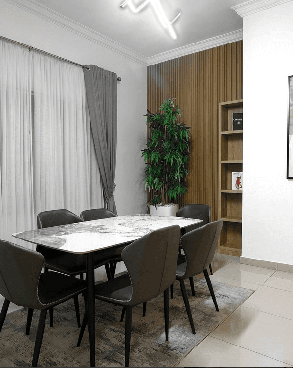 Jamari Residence Three-Bedroom Apartment 101 - Image 3